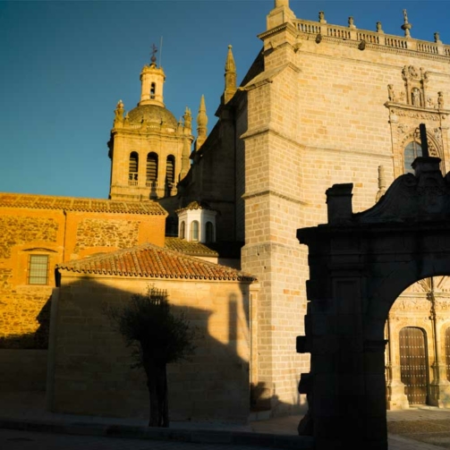 Puerta del Perdón. Estilo plateresco